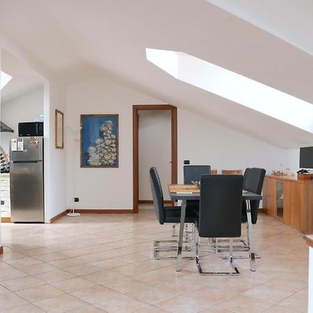 Attico In Corsico Apartman Kültér fotó
