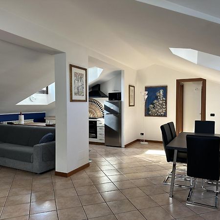 Attico In Corsico Apartman Kültér fotó